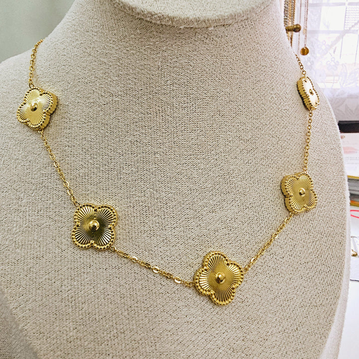 Gold Anti Tarnish Vancleaf Neckpiece